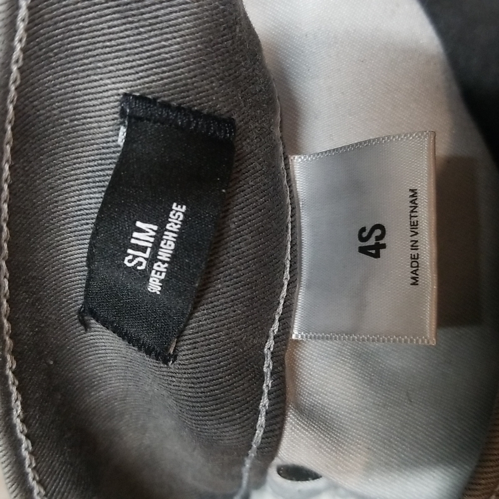 Super High Waisted Slim Jeans - Picture 5 of 5
